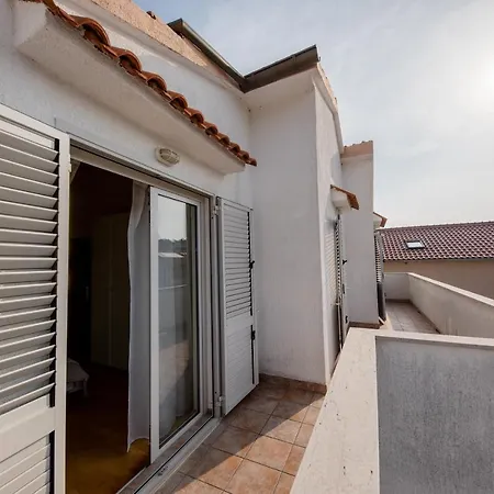 Nikolina Rab Apartmán *