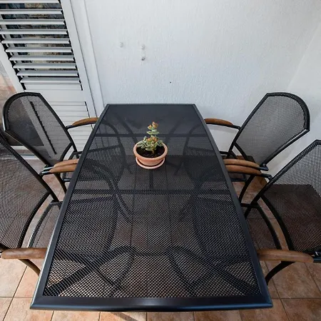 Nikolina Rab Apartment